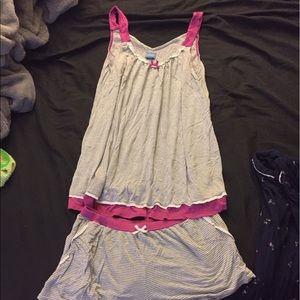 Vera Wang Pajama Set