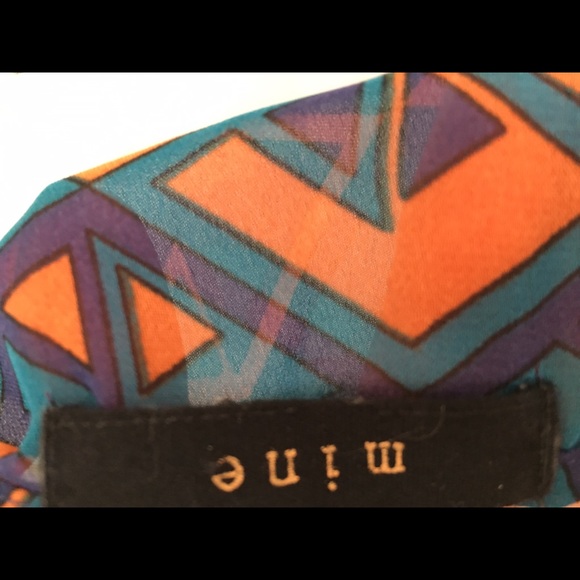 Nice top - Picture 3 of 3