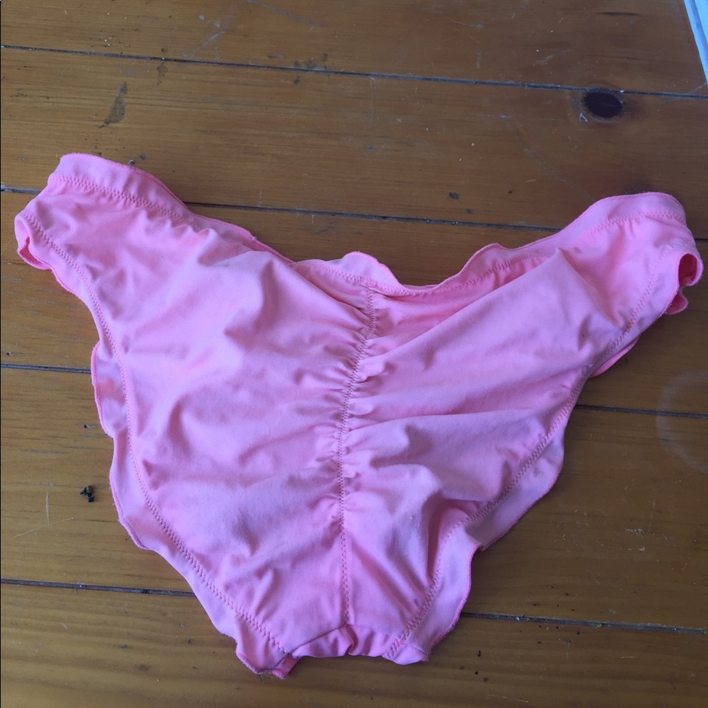 Cheeky bathing suit bottoms