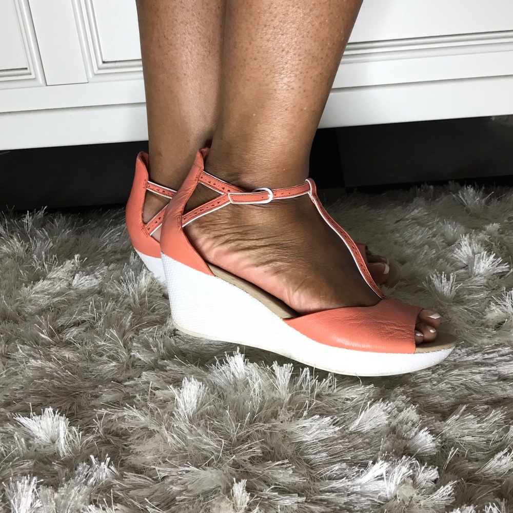 Coral Kenneth Cole Wedges