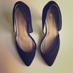 7.5 Black Suede-like Heels