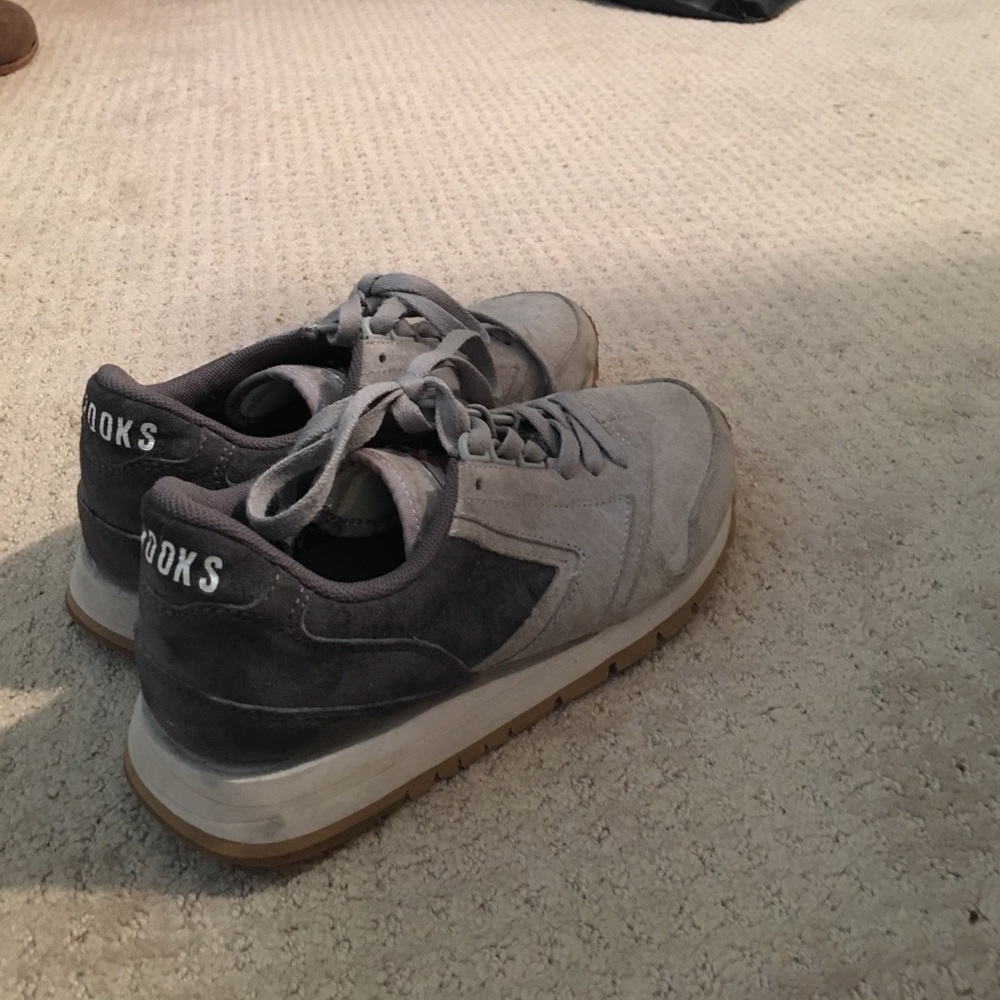 Brooks sneakers