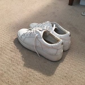 Steve Madden platform sneaker