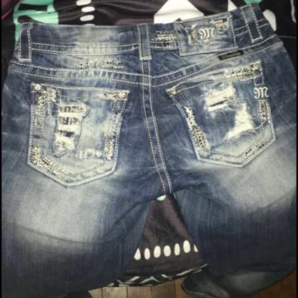 Buckle miss me jeans