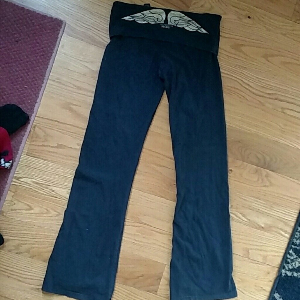 Victoria's secret bootcut yoga pants