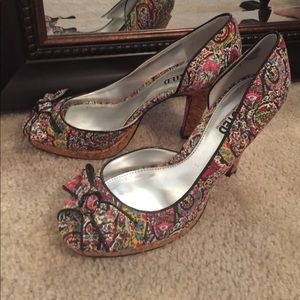 Paisley print heels