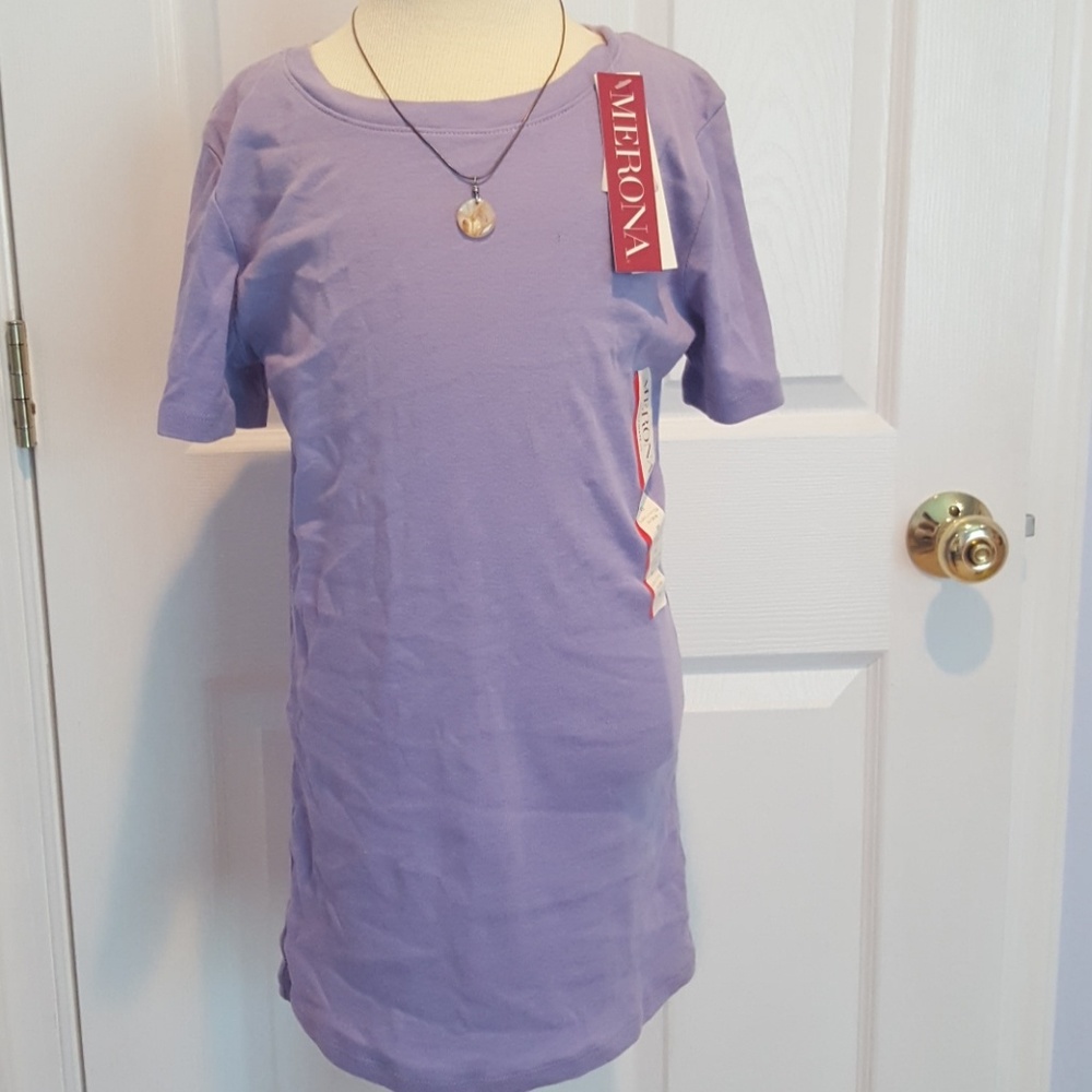 Basic Tee - Picture 2 of 3