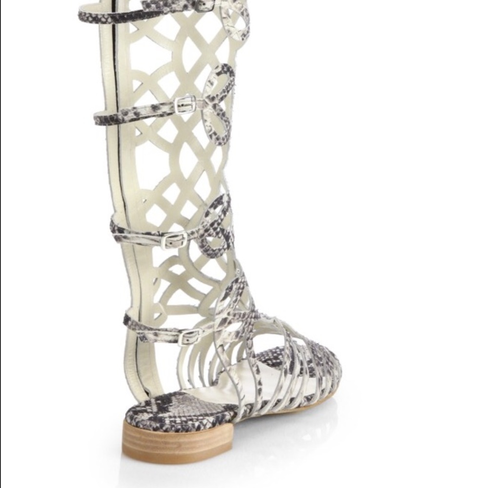 Aimee Song's Stuart Weitzman Aphrodite sandal - Picture 2 of 4