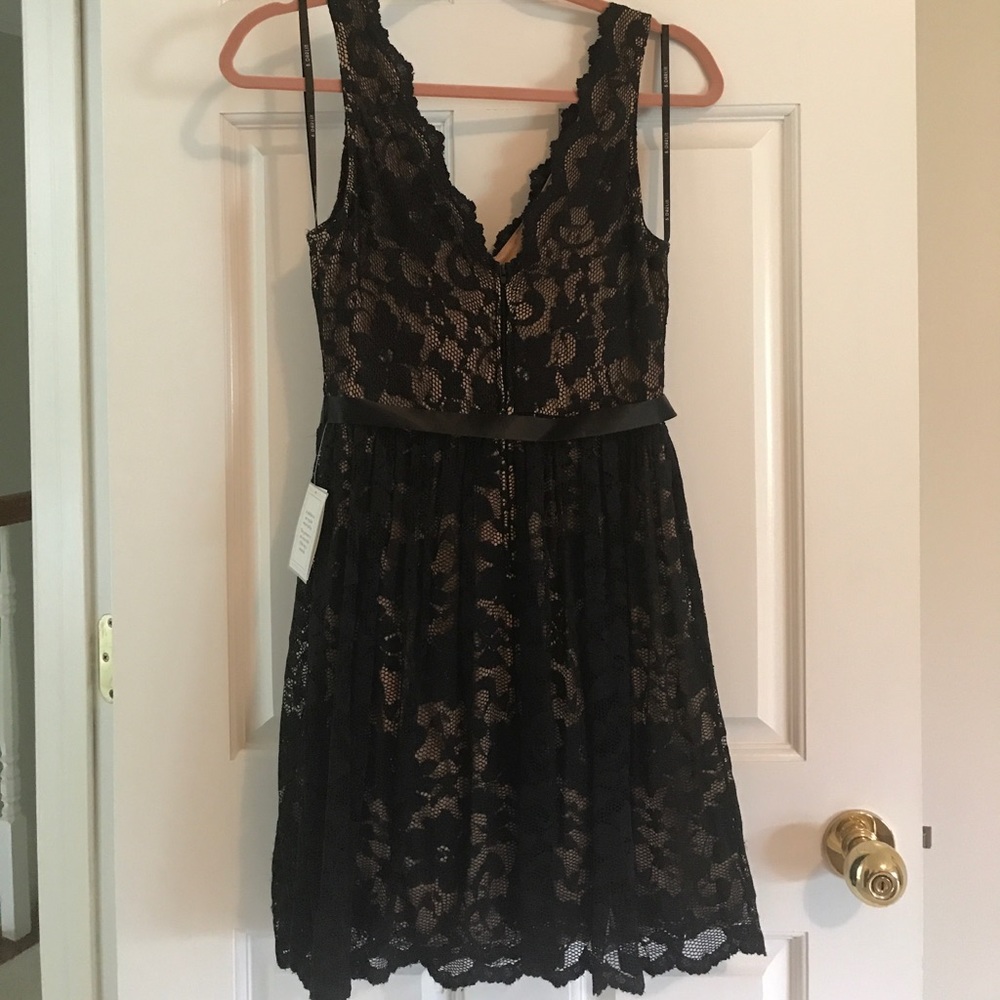 Black Lace Dress - Picture 2 of 2
