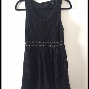 Black lacey dress f21