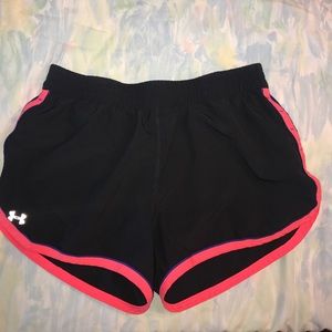 Under Armour track shorts💕