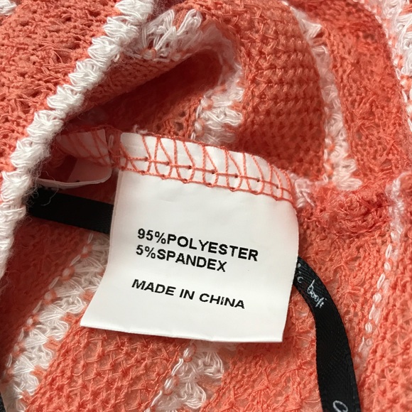 Chicabooti Racerback Crop Top - Picture 5 of 5