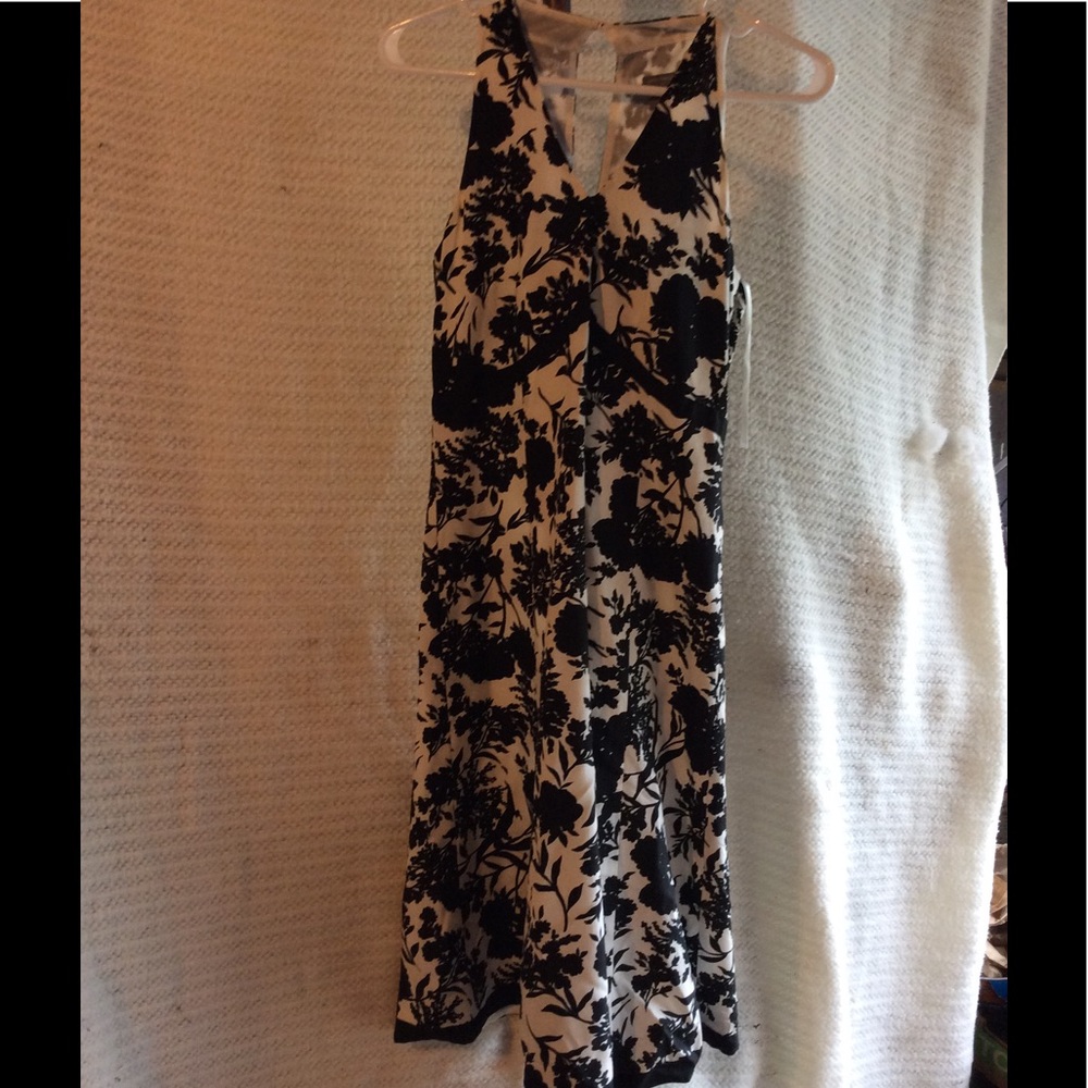 ANN TAYLOR DRESS - Picture 2 of 5