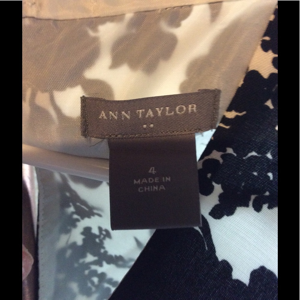ANN TAYLOR DRESS - Picture 3 of 5