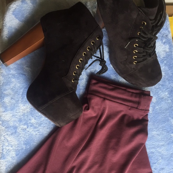 NWT Black Pumps - Picture 2 of 4