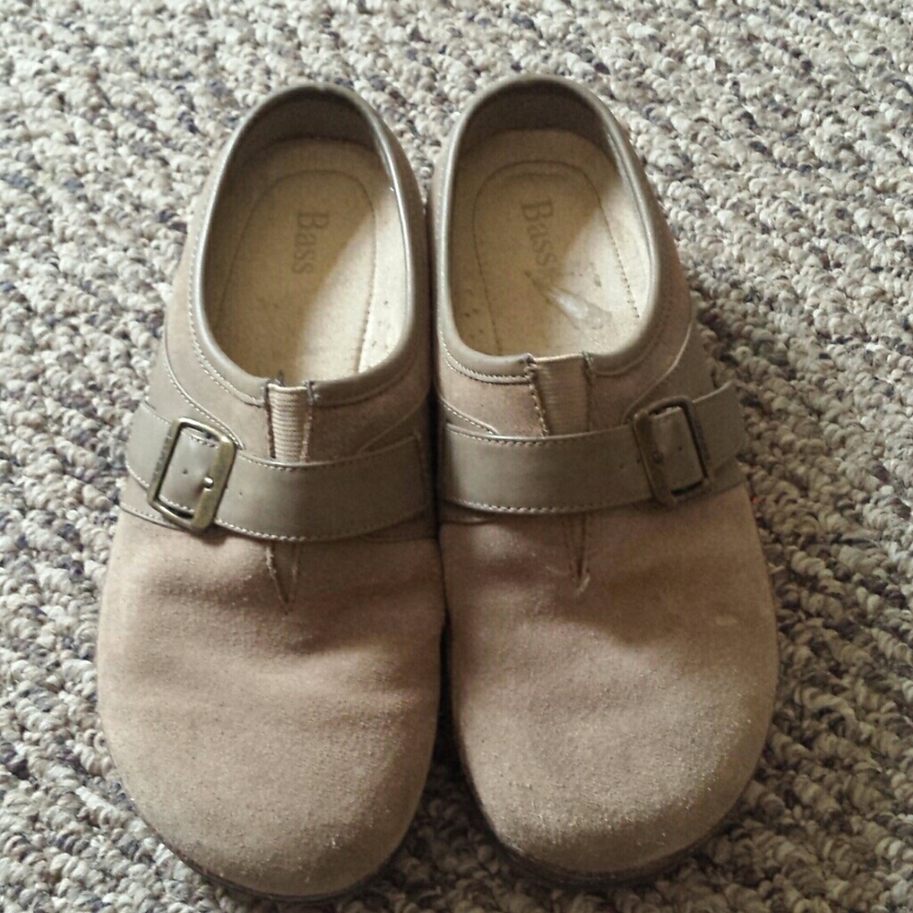 Slip on bass super comfortable just trying to weed