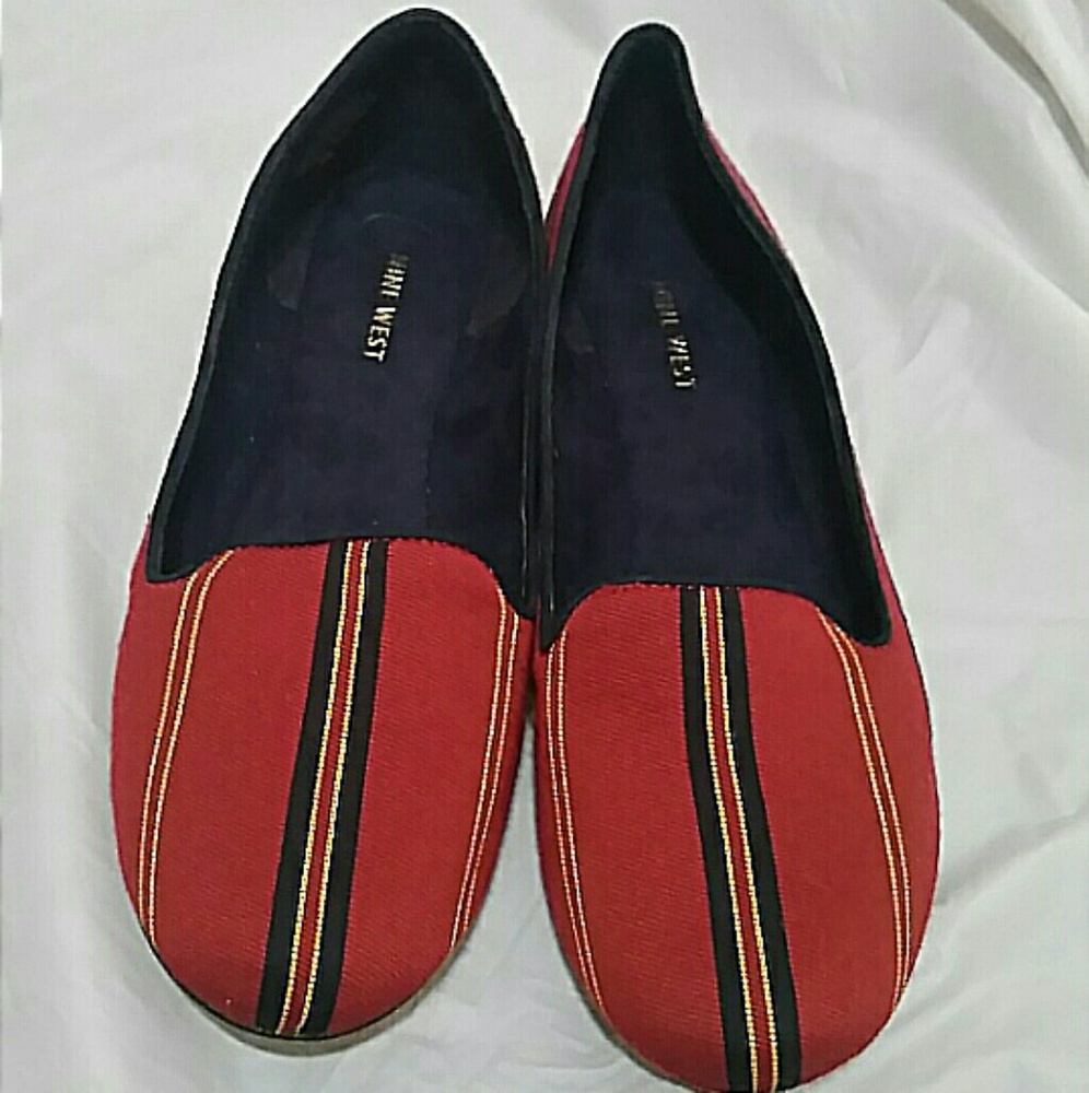 NWOT Nine West Striped Flats