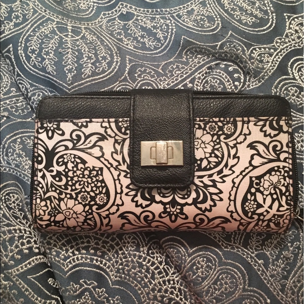 Black and white wallet