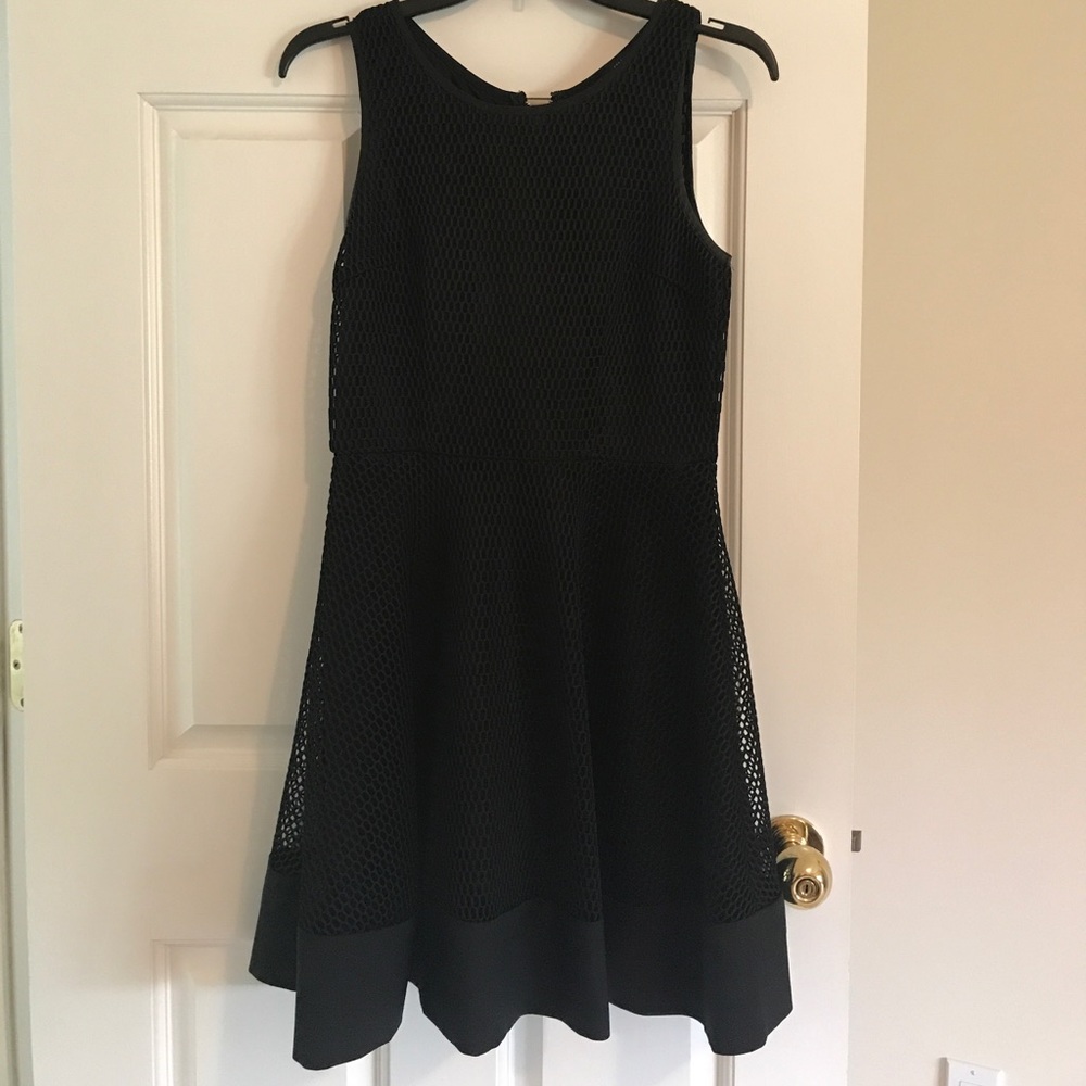 ⭐️F21 Fish net overlay Black dress⭐️