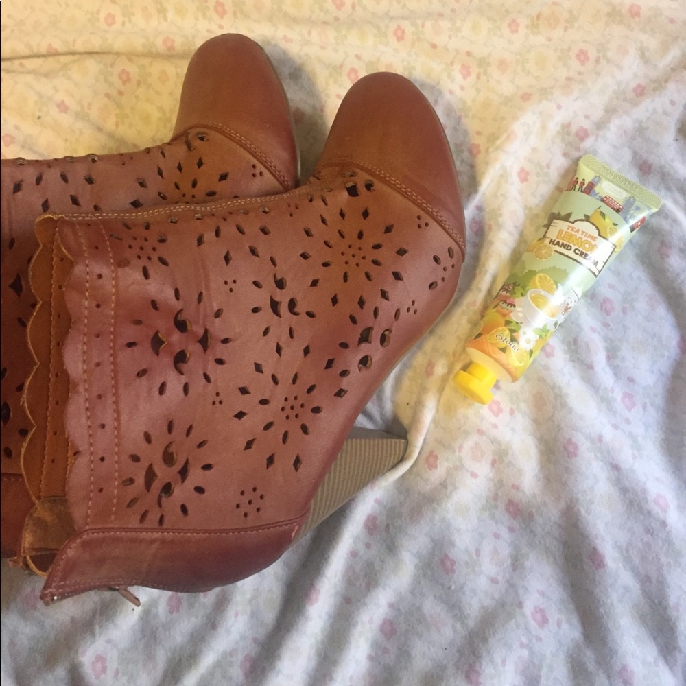 Brown Thick Heeled Booties