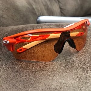 Oakley radar lock sunglasses