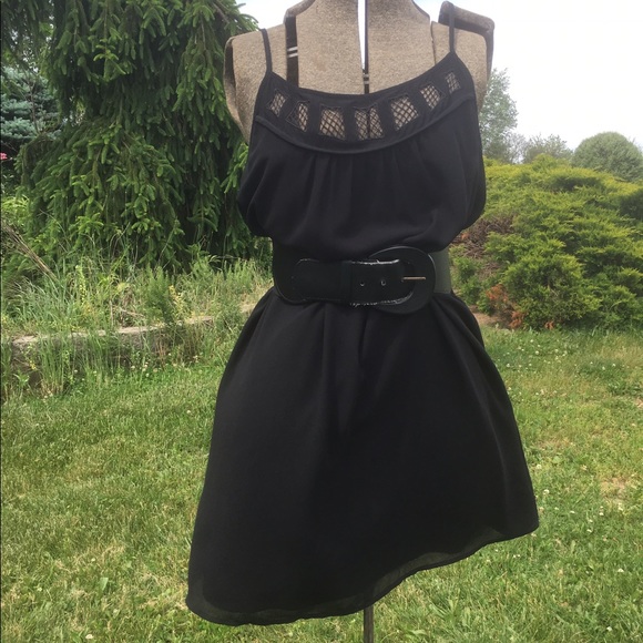 Black shift dress - Picture 4 of 6