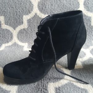 White Mountain booties