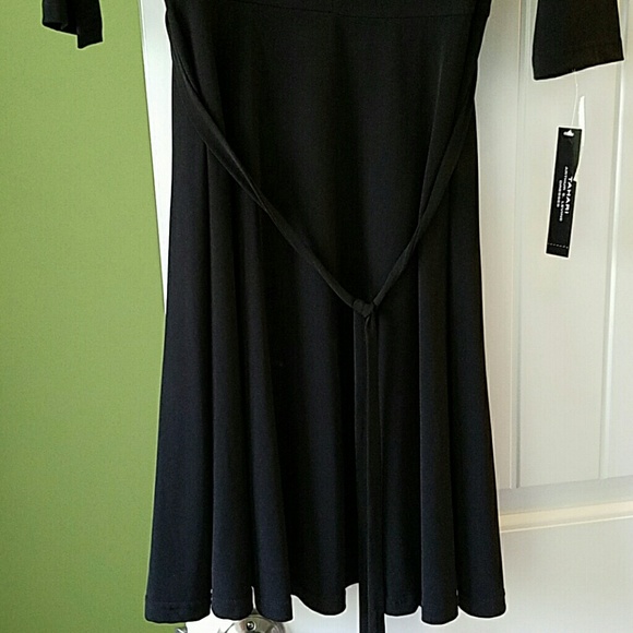 Dress - Picture 3 of 3