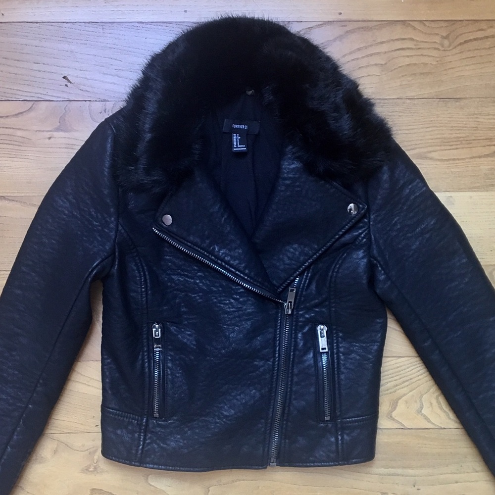 Forever 21 faux leather jacket with fur collar