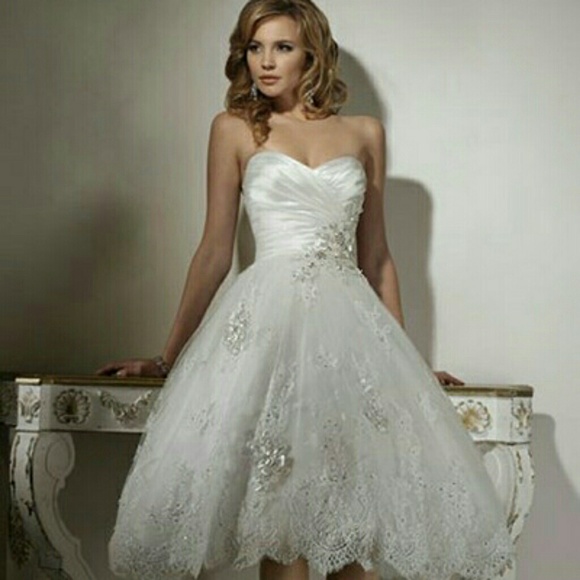 Dress - Picture 4 of 4