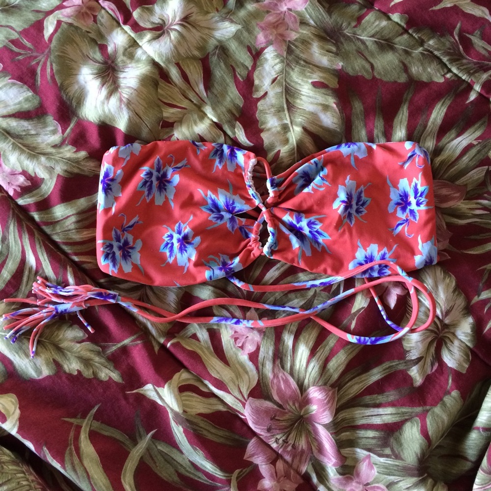 ‼️SOLD‼️ACACIA Swim Vintage Aloha Lumahai Top