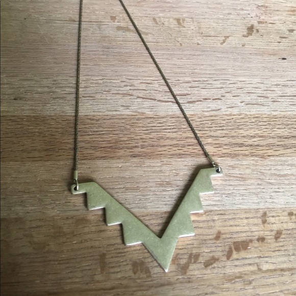 NWT Goldtone Geometric Lariat Necklace - Picture 2 of 6