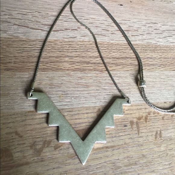 NWT Goldtone Geometric Lariat Necklace - Picture 6 of 6