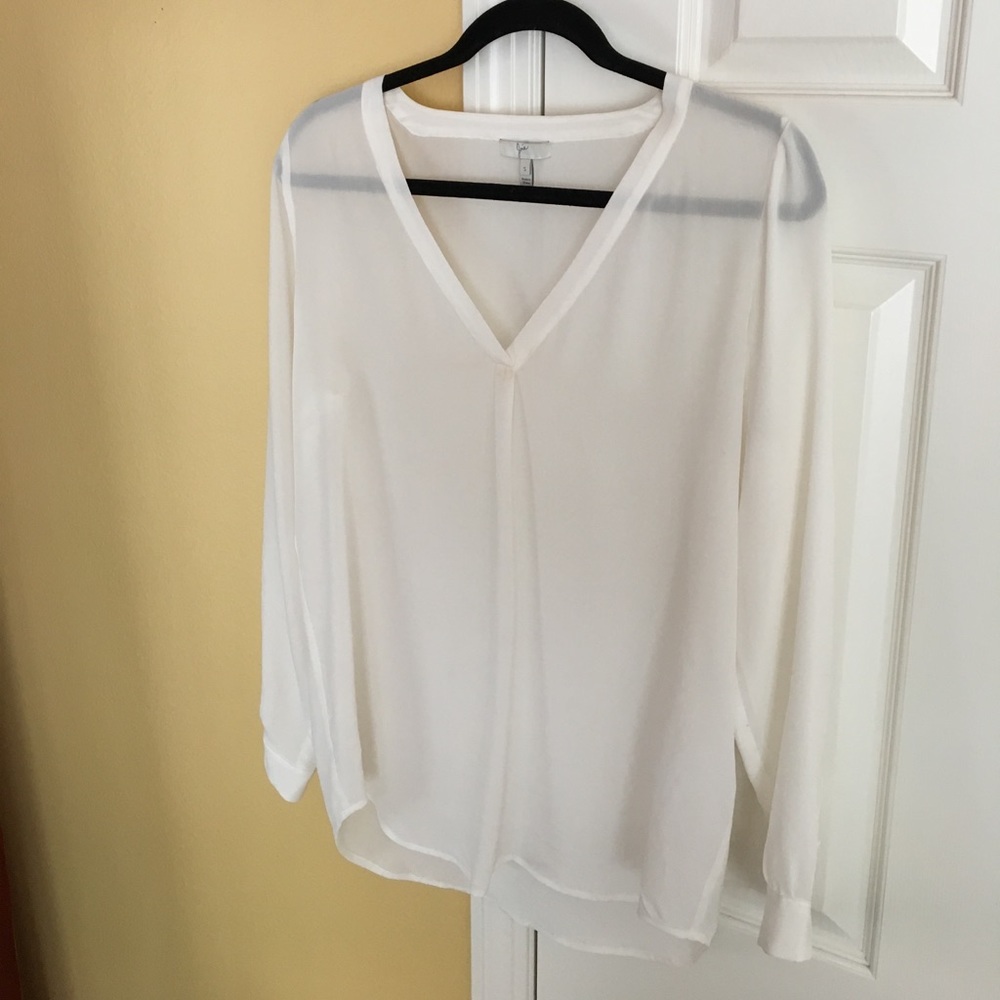 Joie V-neck Ivory Silk blouse size small