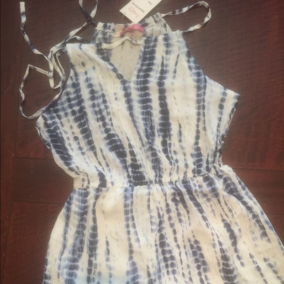 🚨Going Fast🚨 Flirty Romper - Picture 2 of 3