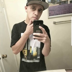 Meet your Posher, Robert