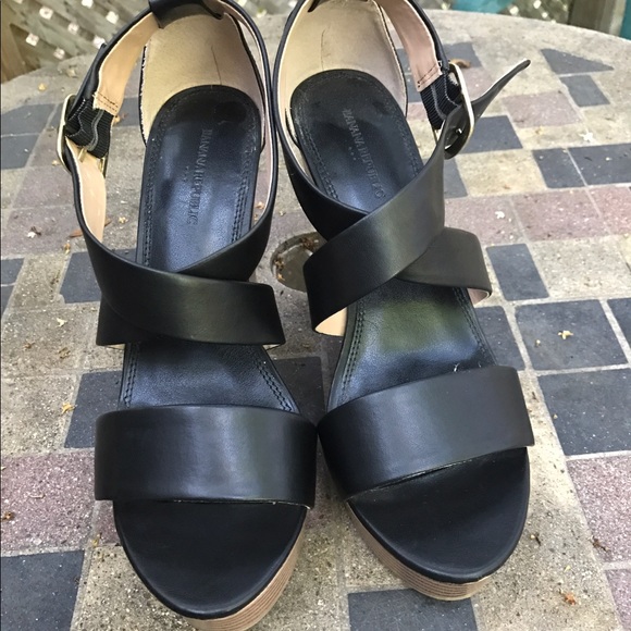 BR Black Strappy Wedges - Picture 2 of 4