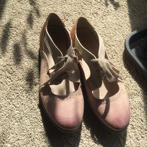 Cute pink a d brown flats
