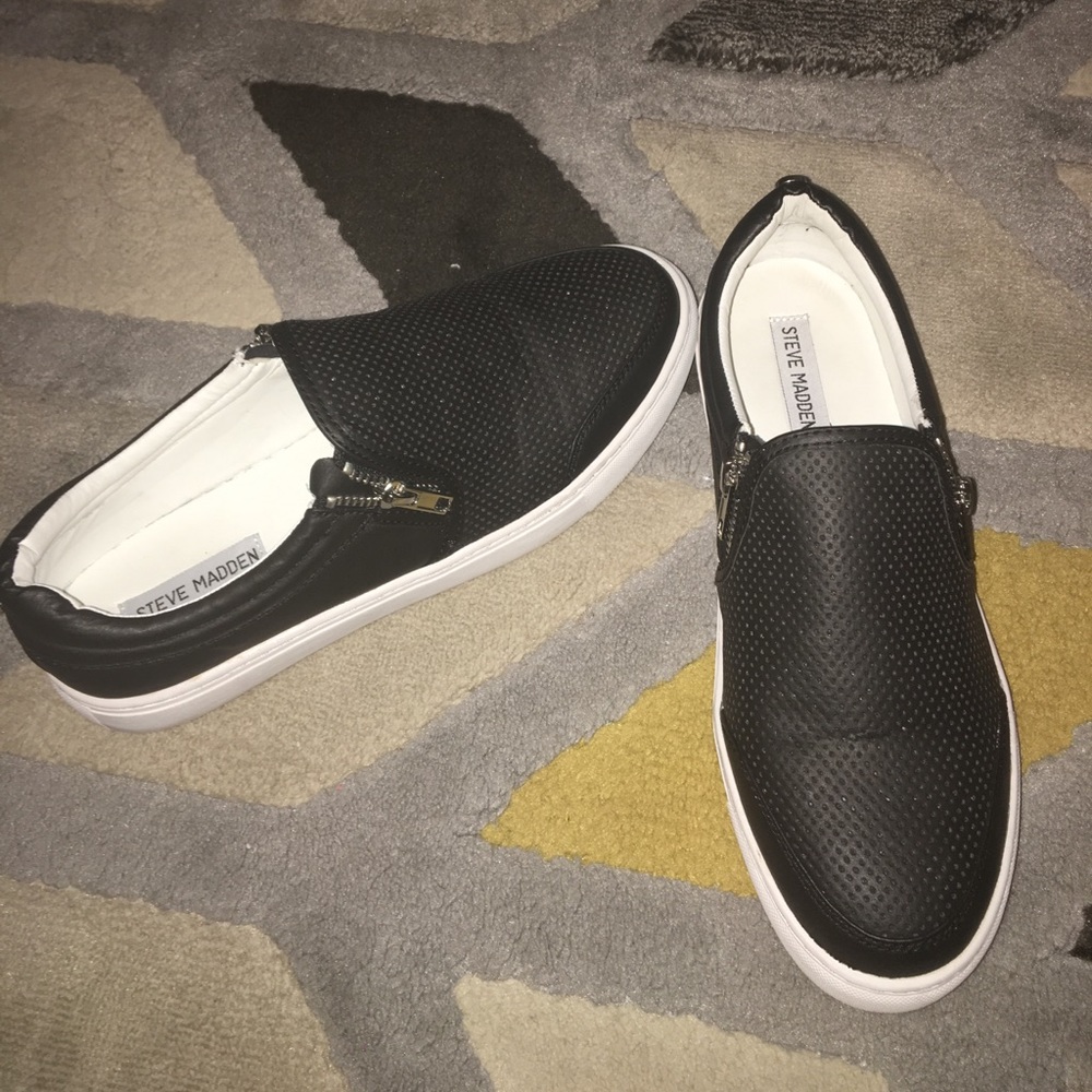 steve madden black leather shoes with zipper