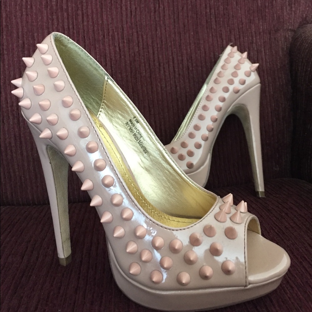 Nude spike Diba high heels 👠