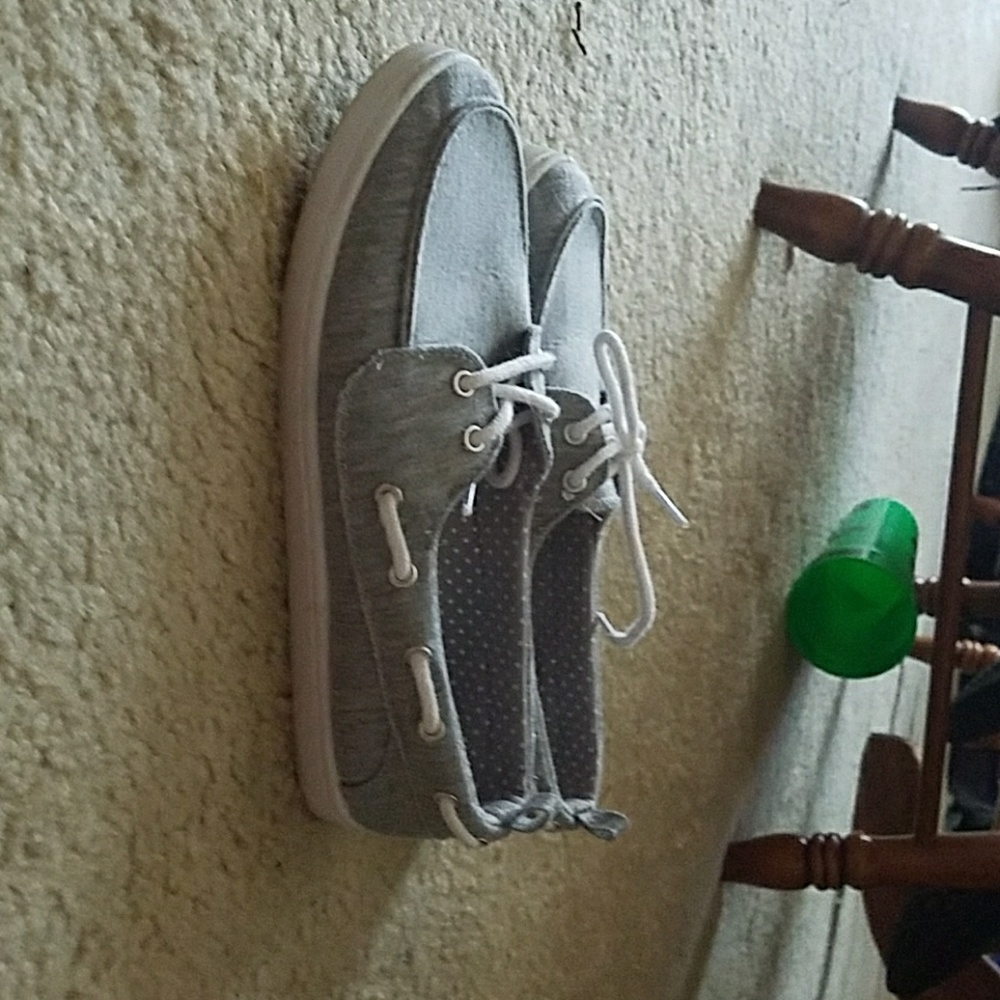 Boat shoes never worn got slot of good life left