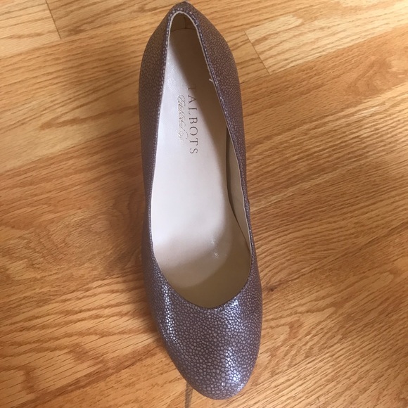 Pumps 👠 - Picture 3 of 4