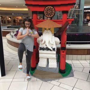 Meet your Posher, Jj