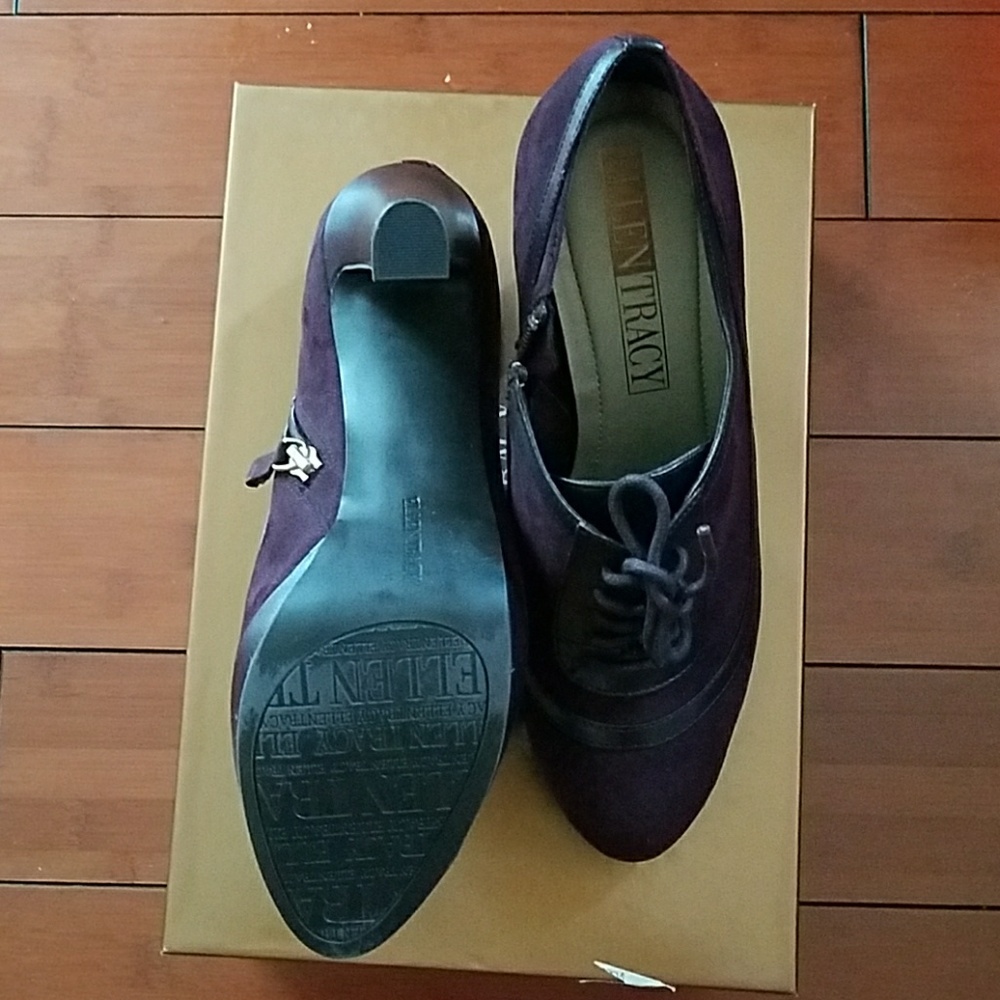 Shoes - Picture 2 of 3