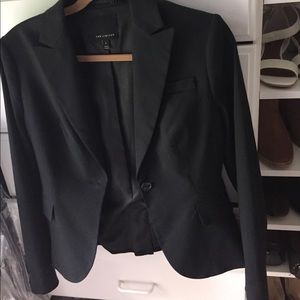Never worn The Limited jacket, size 6