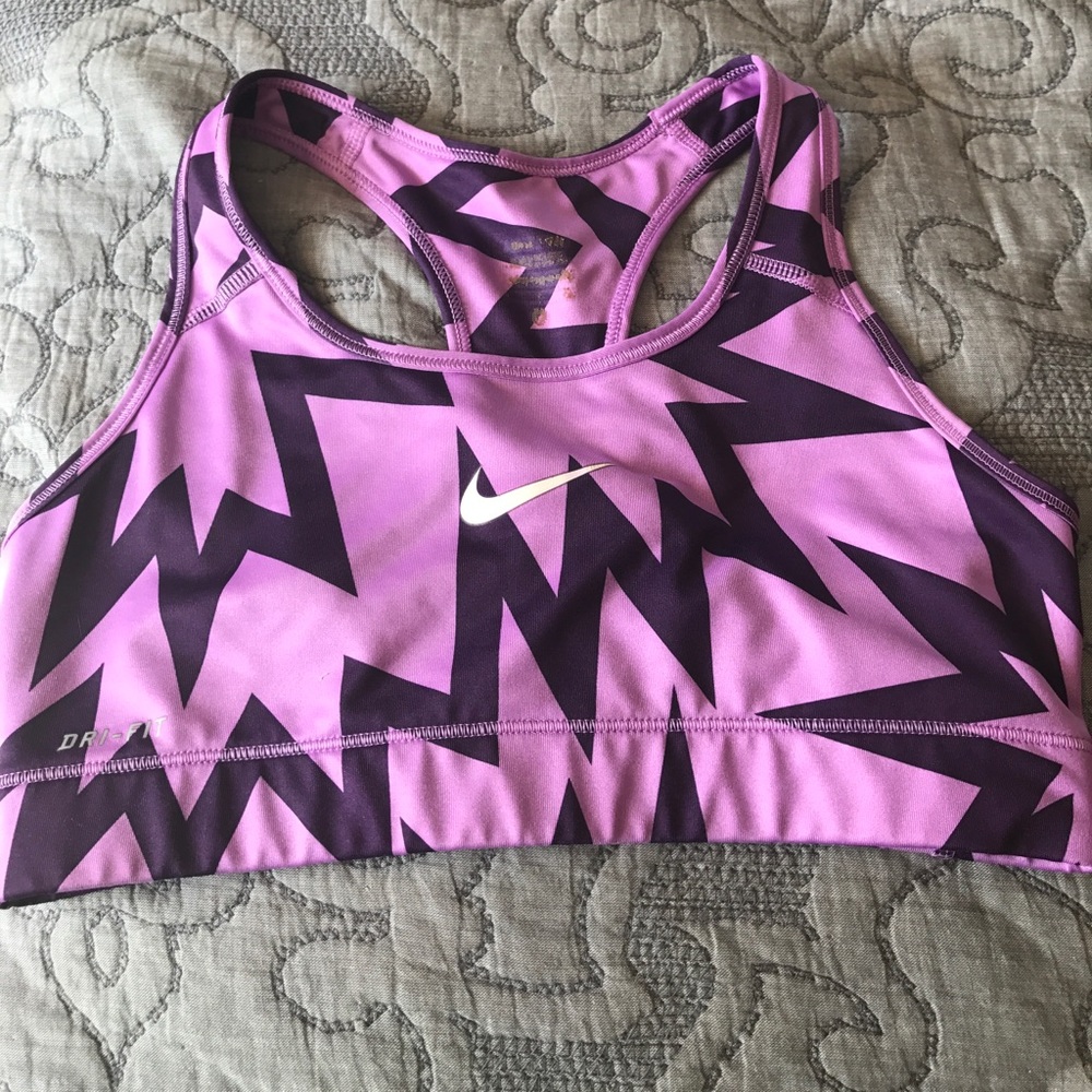 Nike pro sports bra
