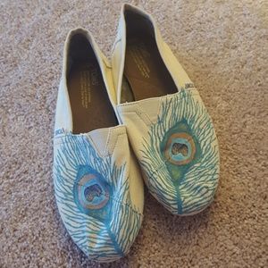 Hand Painted Peacock TOMS