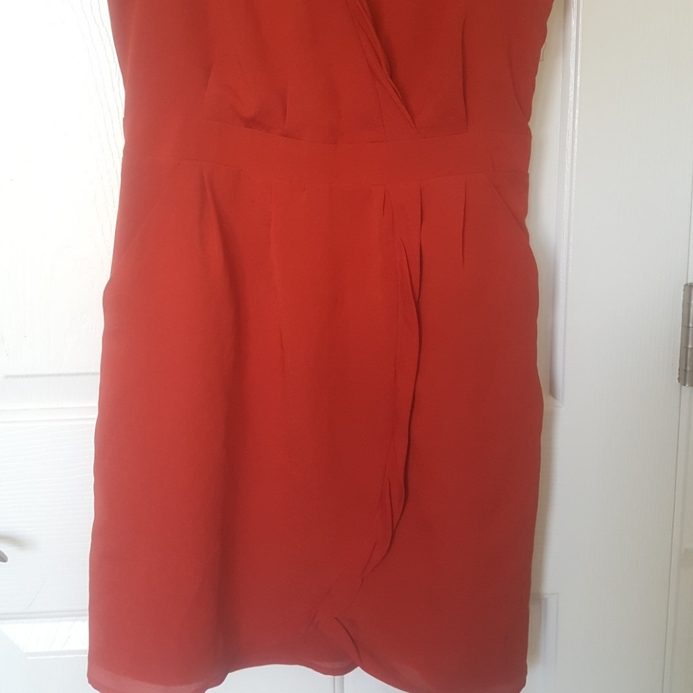 Dress - Picture 3 of 3