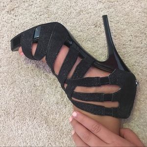 GUESS Heels