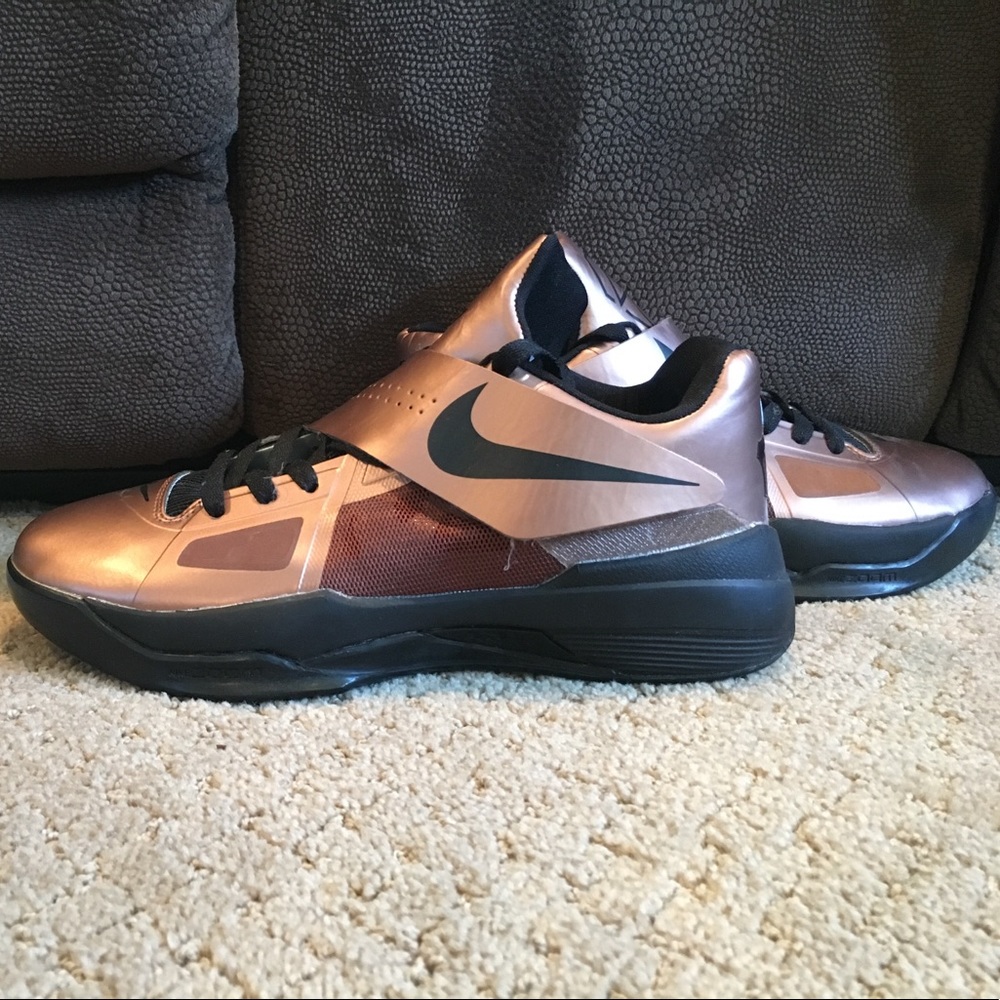 KD 4 Christmas ,brand new,sz 8.5